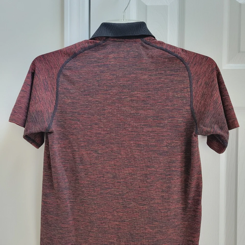 Lululemon Men's Metal Vent Tech Collar Short Sleeve Seamless Polo Shirt‎ Size S